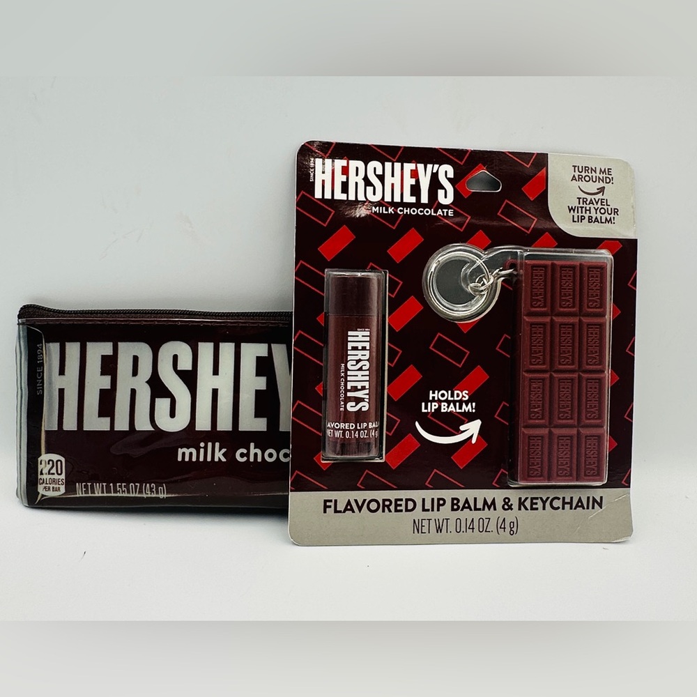 NWT Hershey’s 2 Piece Set Zipper Bag And Chocolate Lip Balm With Keychain New